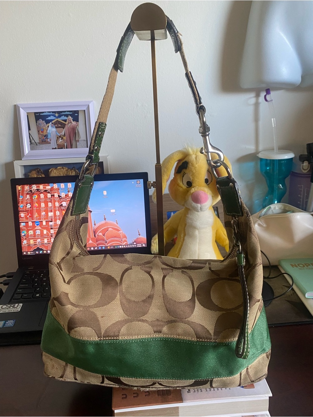 Coach Brown Signature Shoulder Bag with Green Trim - Picture 5 of 11